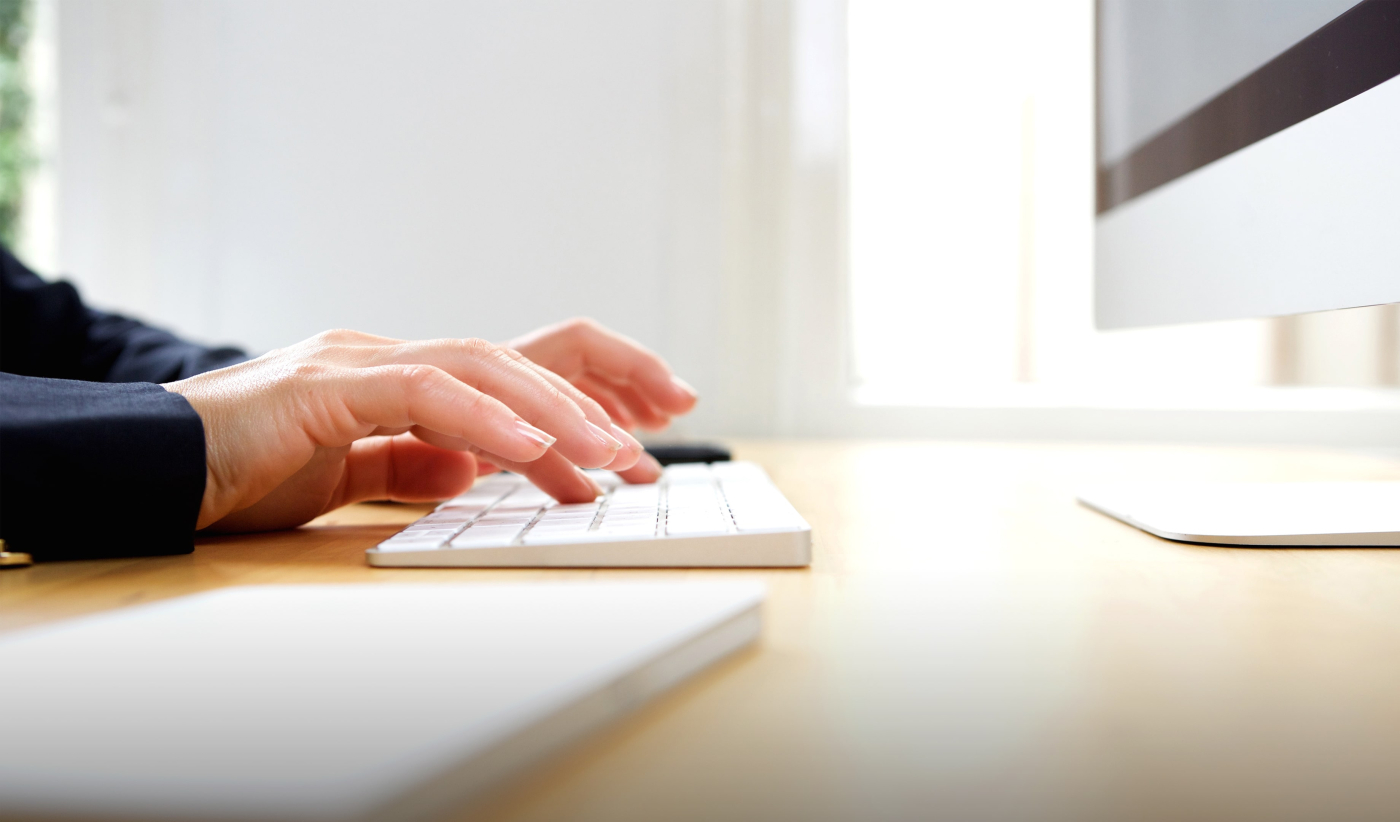 Expert enhancing the performance of SEO by properly entering and structuring data